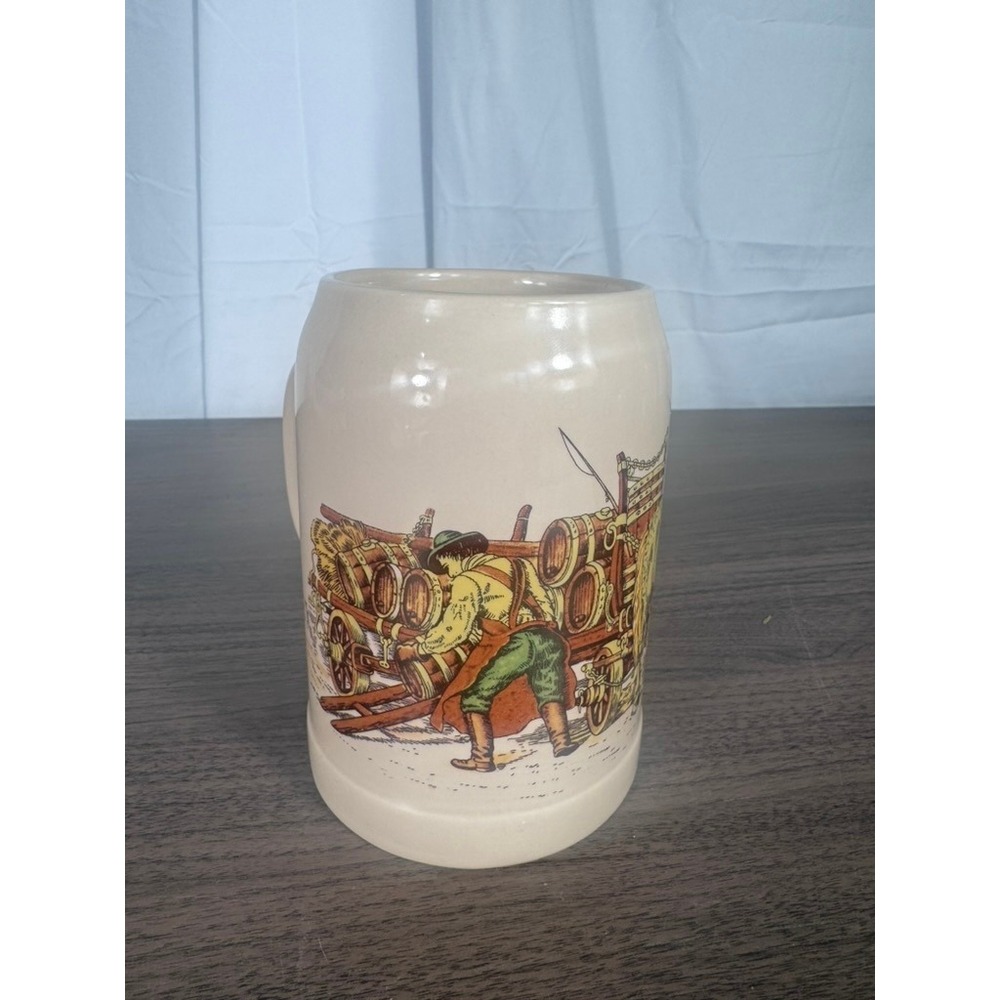 Club New York Ceramic Beer Stein Horse Drawn Barrel Wagon Mug Cream Barware